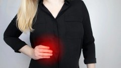 Ból żeber przy dotyku - co może oznaczać i jak sobie z nim radzić?