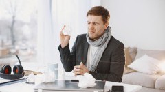 Chrypka i ból gardła – domowe sposoby, które naprawdę przynoszą ulgę