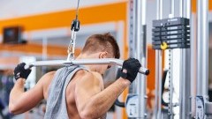 Czy w szkole warto tworzyć siłownię?