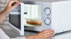Gotowanie dla zabieganych – które sprzęty Ci się przydadzą?