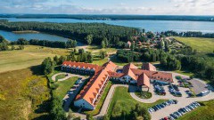Mikołajki Resort Hotel & SPA – noclegi, relaksujące SPA i nowoczesne sale konferencyjne w jednym miejscu