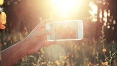 Na majówce ciągle sprawdzaliście w telefonie co robią znajomi? Może dopadła Was choroba FOMO?