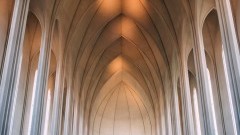 Pielgrzymować można na różne sposoby: pieszo, rowerem lub na kolanach