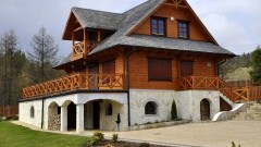 Poznaj 5 powodów, dla których warto wybudować dom z drewna