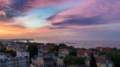 Wynajem apartamentu nad morzem: Sopot – czy wybór konkretnej lokalizacji ma znaczenie?