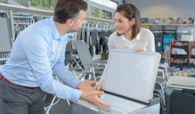 Czy warto kupić lodówkę turystyczną zimą?