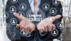 Inicjatywy edukacyjne i szkoleniowe dla dorosłych. Wsparcie dla idei uczenia się przez całe życie