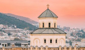 Kaukaskie drogi wiary. Jak pielgrzymowanie wzmacnia tożsamość duchową?