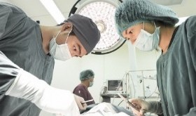 Odzież ochronna w służbie zdrowia – najważniejsze przepisy prawne