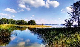 Wakacje na Mazurach - jak wybrać idealny ośrodek wypoczynkowy?