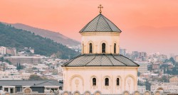 Kaukaskie drogi wiary. Jak pielgrzymowanie wzmacnia tożsamość duchową?