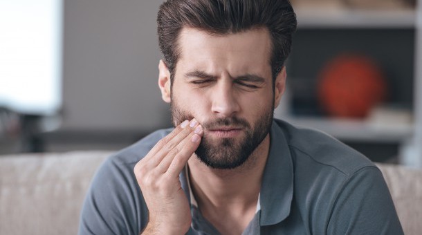 Pulsujący ból zęba - poznaj przyczyny